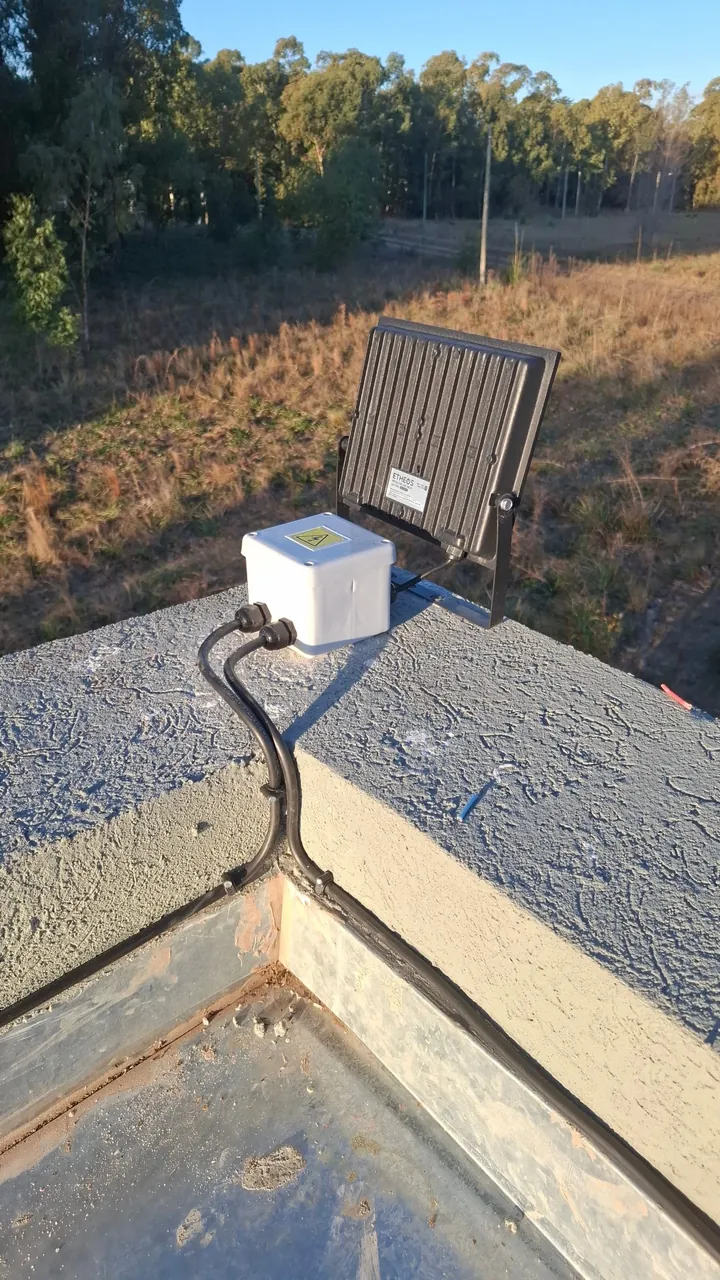 Iluminación perimetral automatizada, foto 6